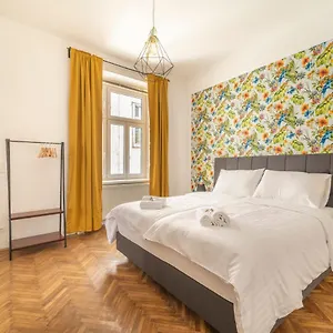 Josef's I Urban Classic I 03 Apartment