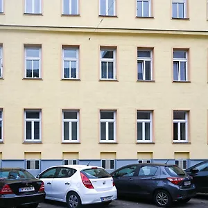 Elegant Duplex Danube Canal Vienna